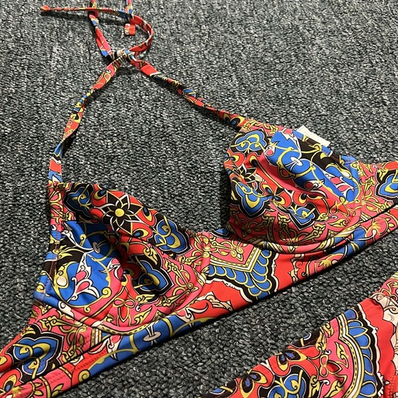 LUCKY BRAND vacation paisley red print bikini swim travel underwire medium m - Picture 3 of 7